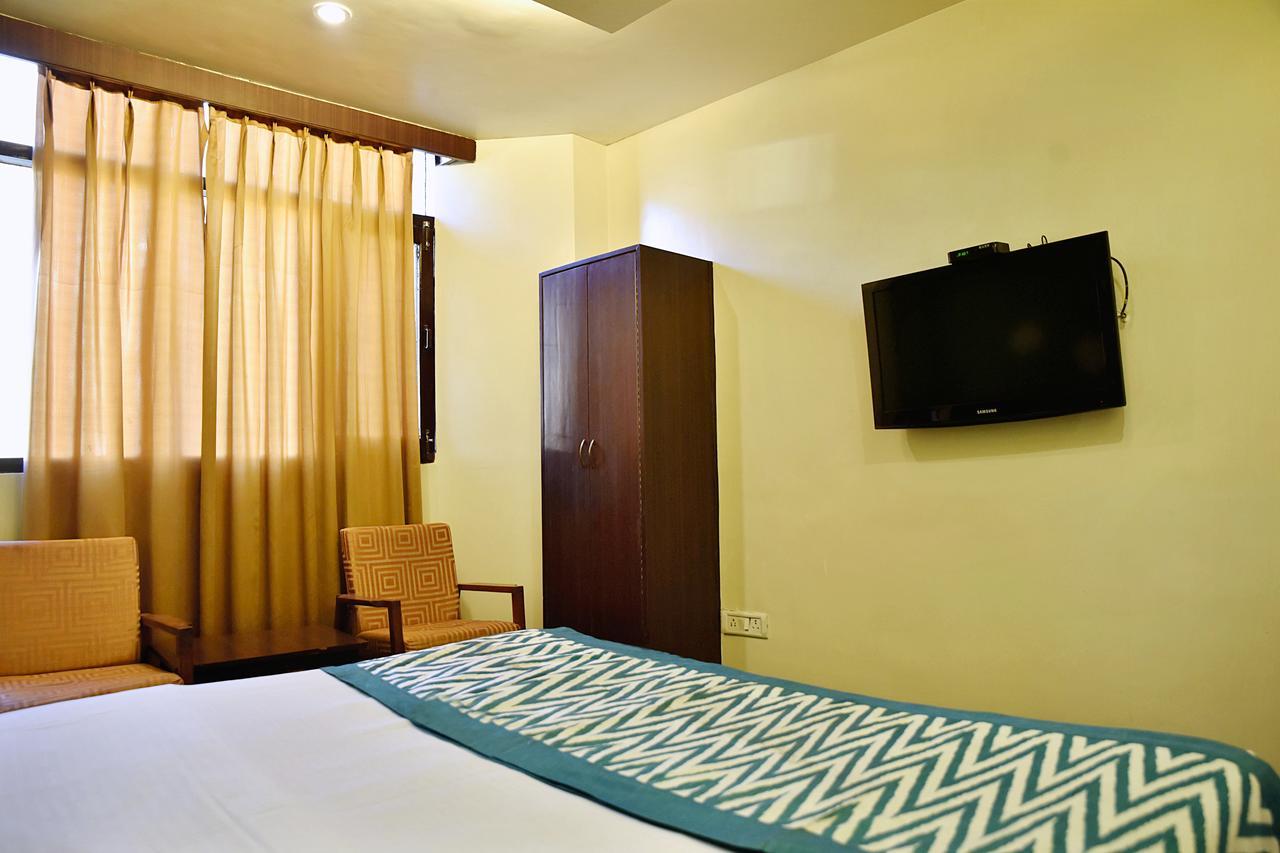 Oyo 8917 Hotel Crystal Palace Shimla Exterior foto